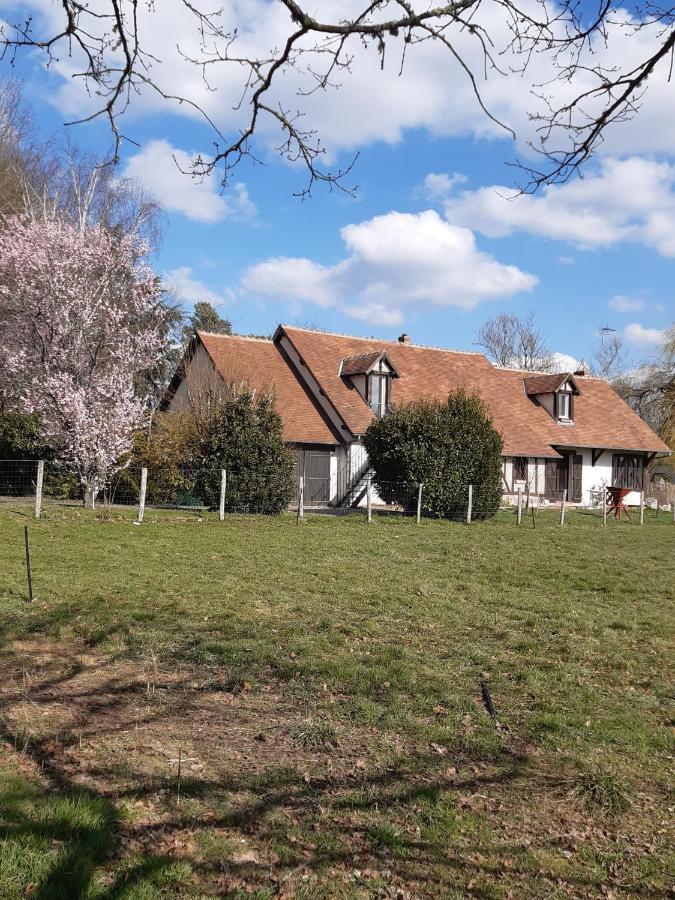 Oh ! Fleurs Des Champs Bed & Breakfast Chaumont-sur-Tharonne Eksteriør bilde
